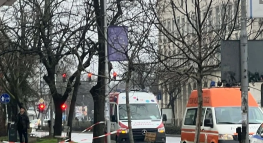 ОТ ПОСЛЕДНИТЕ МИНУТИ! Мъртво тяло шокира минувачите във Варна