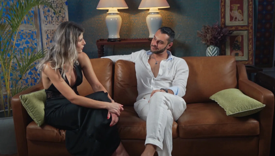 29-годишна прелетя половината свят, за да се среще в Крис в Ергенът