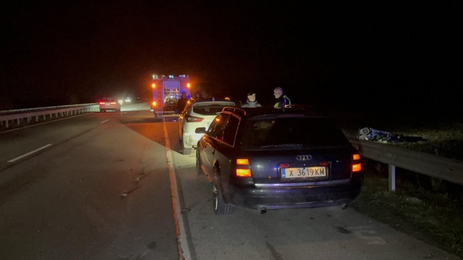 Зрелищна катастрофа с жертва и тежко ранени на магистрала Марица (СНИМКИ)