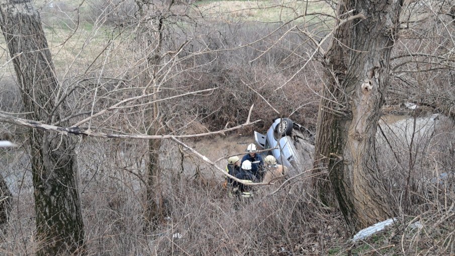 Жестока катастрофа с двама загинали в Хасковско