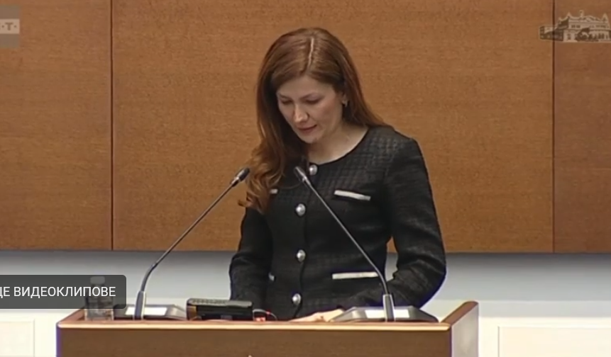 ПИК ТV! Ертен Анисова: Езикът е убежище, средство за общуване и оцеляване (ВИДЕО)