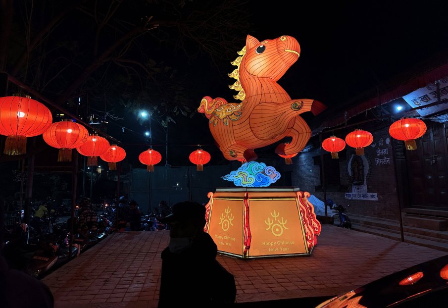 Огненият кон и игрите: как да се забавляваме през 2026 г.