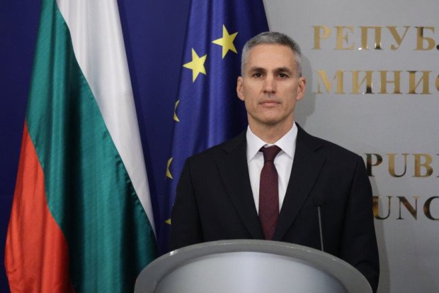 Гюров за ударите между Израел и Иран: Не е изисквано предоставяне на българска територия за бойни действия