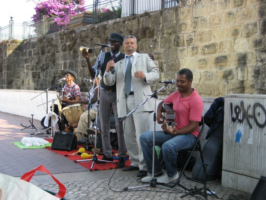 МАЕСТРОТО НА РОКАДИТЕ: Емил Дечев от Лисабон до МВР - акцията по подмяна на държавата върви по ноти