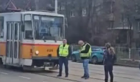 НОВА ВЕРСИЯ за починалия до Румънското посолство ватман