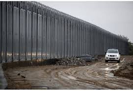 Гърция издига нова стена на границата си с Турция