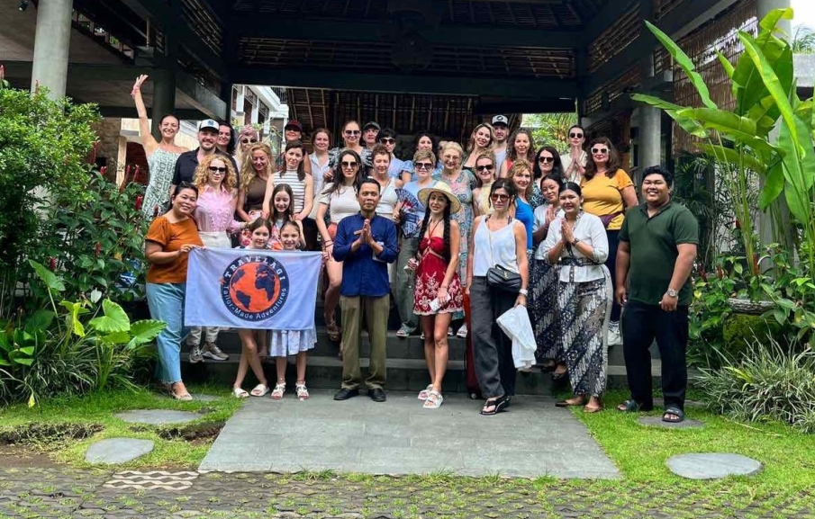 Български туристи са блокирани и на остров Бали