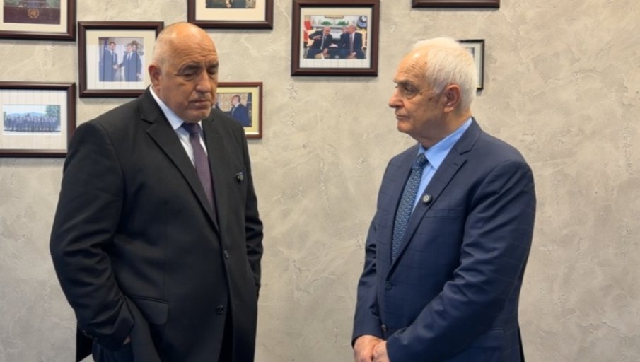 ИЗВЪНРЕДНО В ПИК! Борисов се срещна с военния министър Запрянов: Справяш се прекрасно! Гюров да дойде в НС и да каже какво иска. Имате нашата подкрепа по всички външнополитически теми (ВИДЕО)