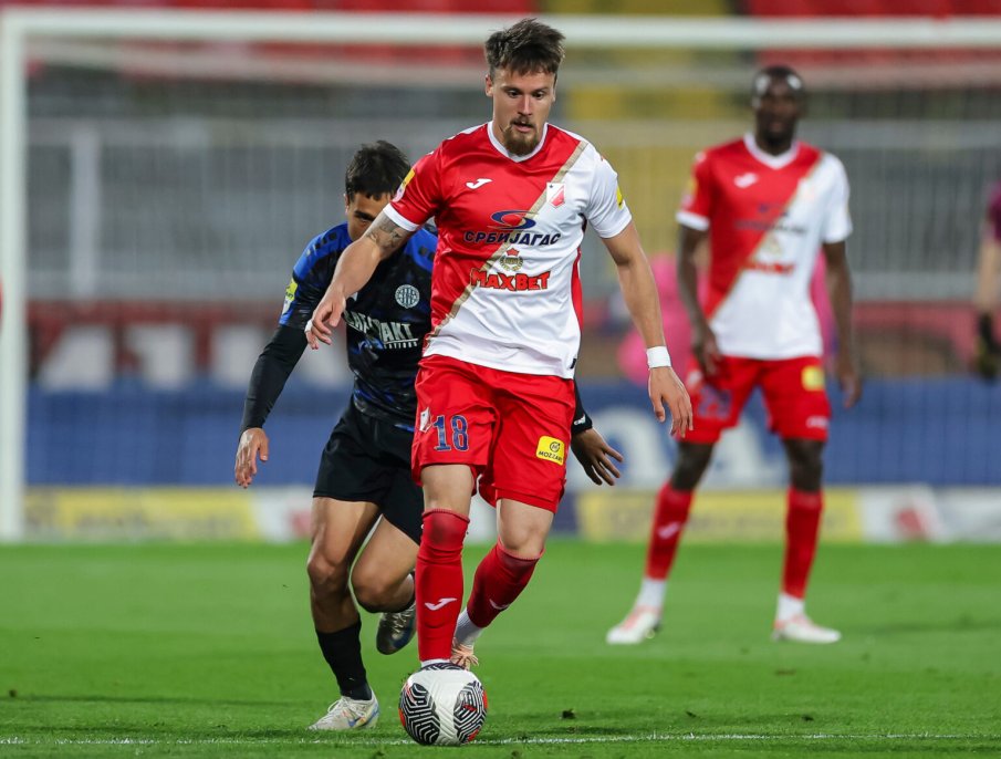 ОТПИСАХА СЕЗОНА: Лудогорец стяга отбор за следващия сезон, брои 3 млн. евро за халф