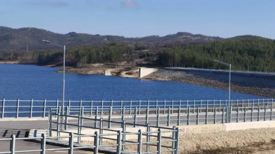 Изпускат вода от язовир “Луда Яна“