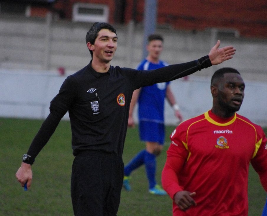 ИСТОРИЧЕСКО: Български съдия покори Висшата лига в мач на наш национал