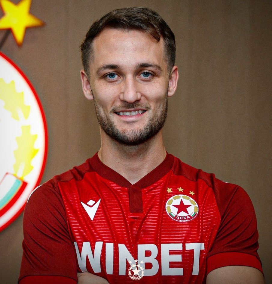 Титуляр на ЦСКА със счупен пръст