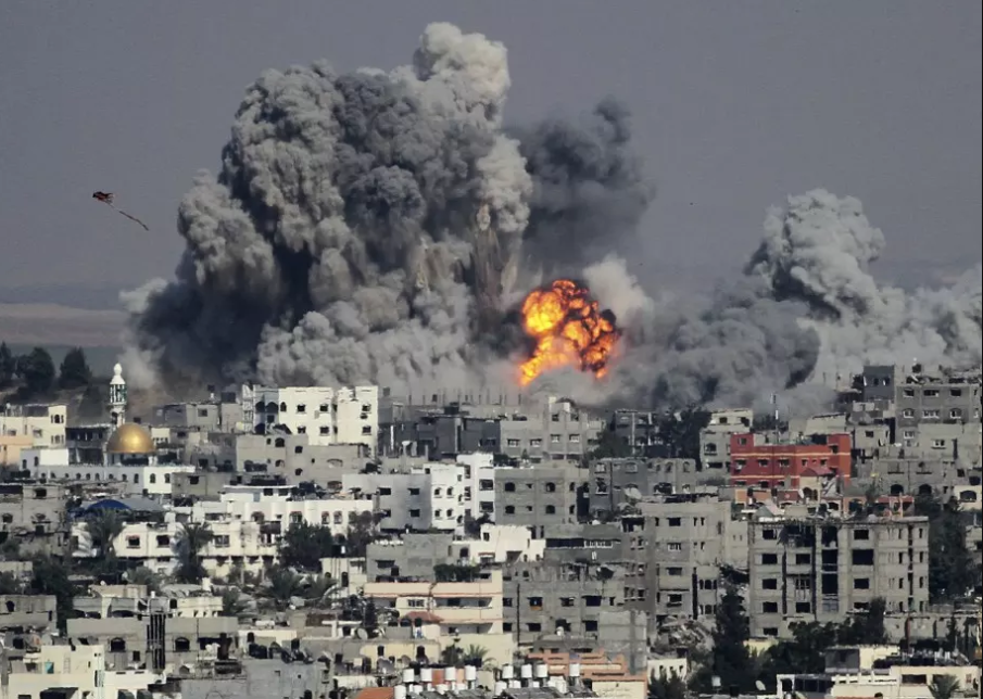 Израел обяви: В момента атакуваме едновременно Техеран и Бейрут