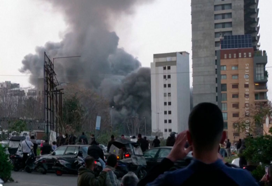 Ливан съобщи за 12 медици, убити при израелски въздушен удар