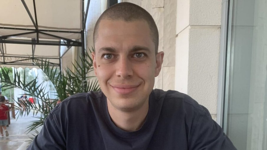 ЗОВ ЗА ПОМОЩ: 33-годишният Илиан се нуждае от спешно лечение в Германия в битката с рака