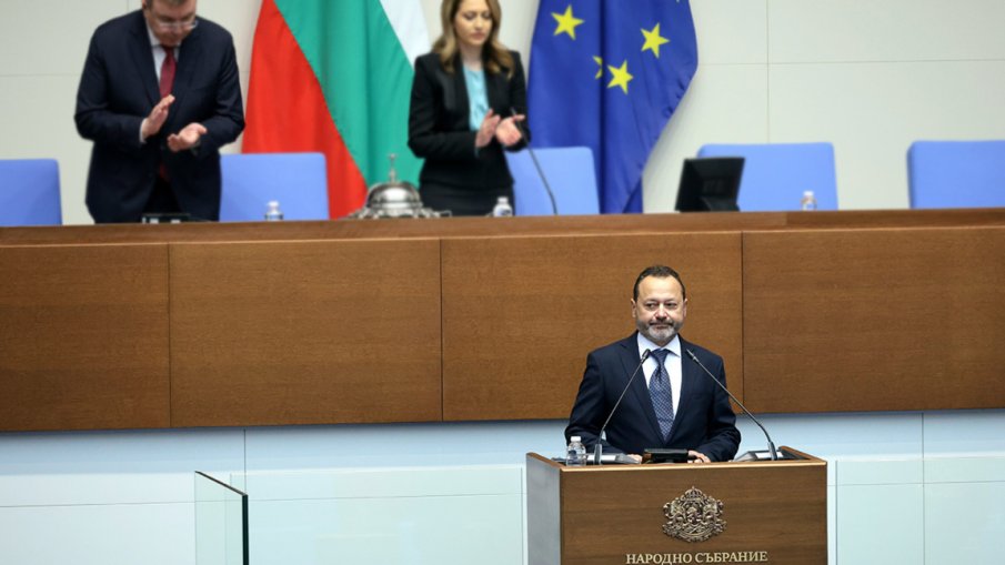 НА МЯСТОТО НА ЕВРОФОНДОВИКА: Николай Найденов се закле като регионален министър