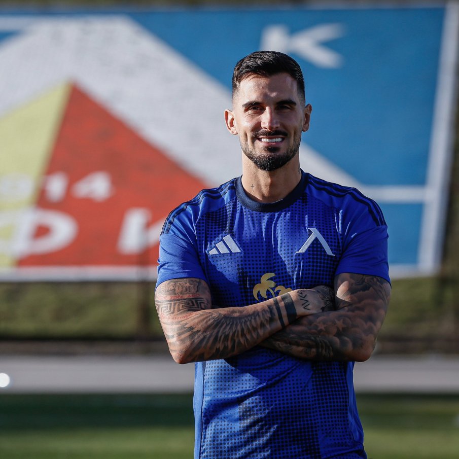 Голяма новина зарадва Левски и Веласкес