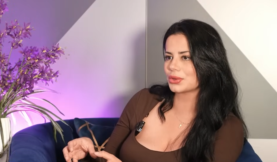 Актриса от филми за възрастни влезе в парламента на Колумбия: Благодарение на порното разбрах как се прави политика