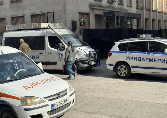 Центърът на София блокиран заради сигнал за бомба?