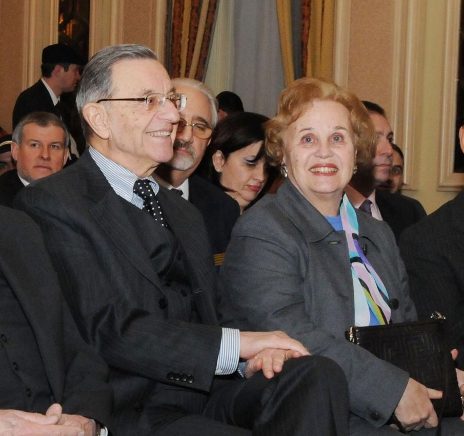 ТЪЖНА ВЕСТ: Съпругата на Йордан Соколов издъхна на 92 г.