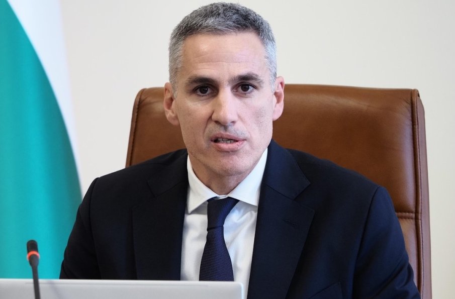 ГЮРОВ КАТО ДЕЧЕВ: Взе главите на трима зам.-областни управители