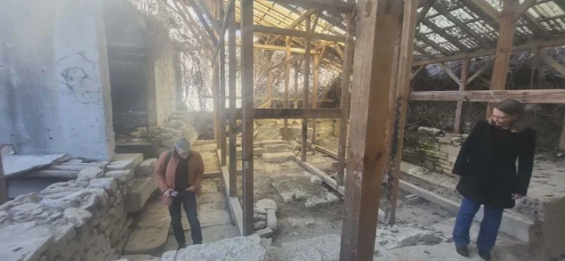 ЗАРАДИ УНИКАЛЕН ХРАМ: Водещо име в световната археология пристигна в Балчик