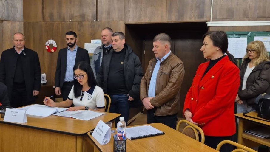 Водач на листата кандидат-депутати на ДПС в Русе е Атидже Алиева-Вели