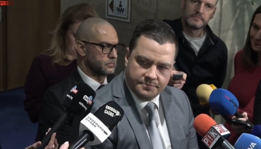 ЕКШЪН В НС! ИТН срина със земята ППДБ: Лицемери, нито един от тях не подкрепи българските деца. Асен Василев ми казваше: Балабанов, Балабанов, кво ти пука за хората... (ВИДЕО)