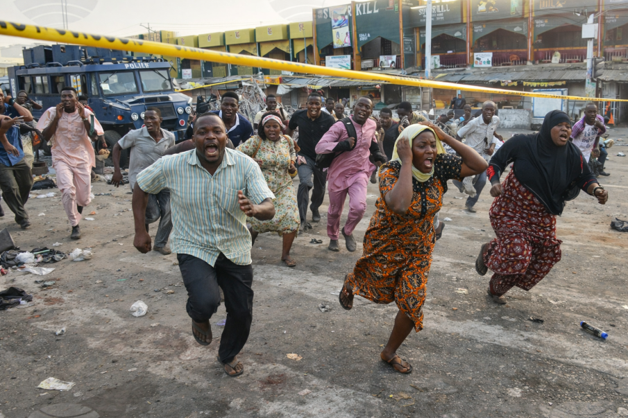 Най-малко 23 души загинаха в Нигерия при предполагаем троен самоубийствен атентат