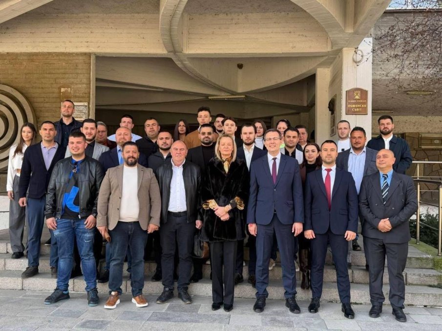 ОФИЦИАЛНО! Стефка Костадинова оглавява листата на ДПС в Пловдив-град (СНИМКИ)