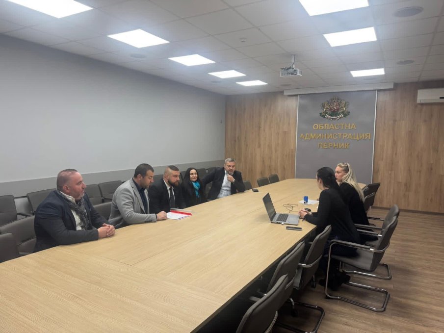 Регистрираха листата с кандидати за народни представители на ДПС в Перник