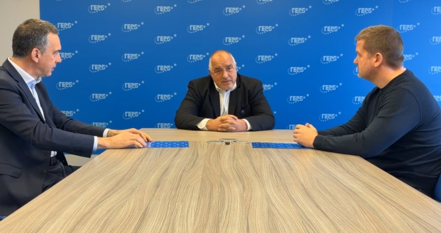 ГОРЕЩО В ПИК TV! Борисов събра двамата си най-успешни кметове, за да кажат защо не са в листите на ГЕРБ - Живко Тодоров и Димитър Николов получават нови ръководни длъжности в партията (ВИДЕО)