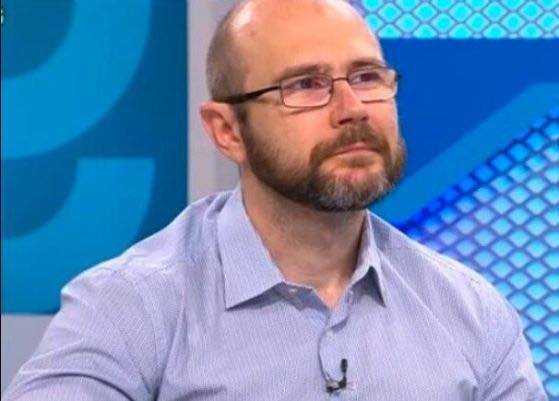 Хванаха натясно правосъдния министър Андрей Янкулов: Защо скрихте и покрихте Теди Еврото в “престъпната мрежа Осемте джуджета”