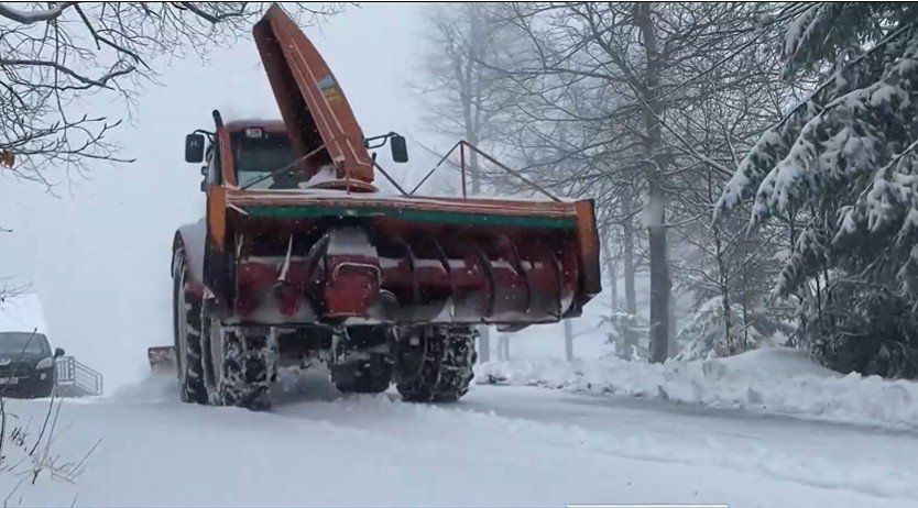 Пролетен студ връхлетя Чехия, натрупа сняг