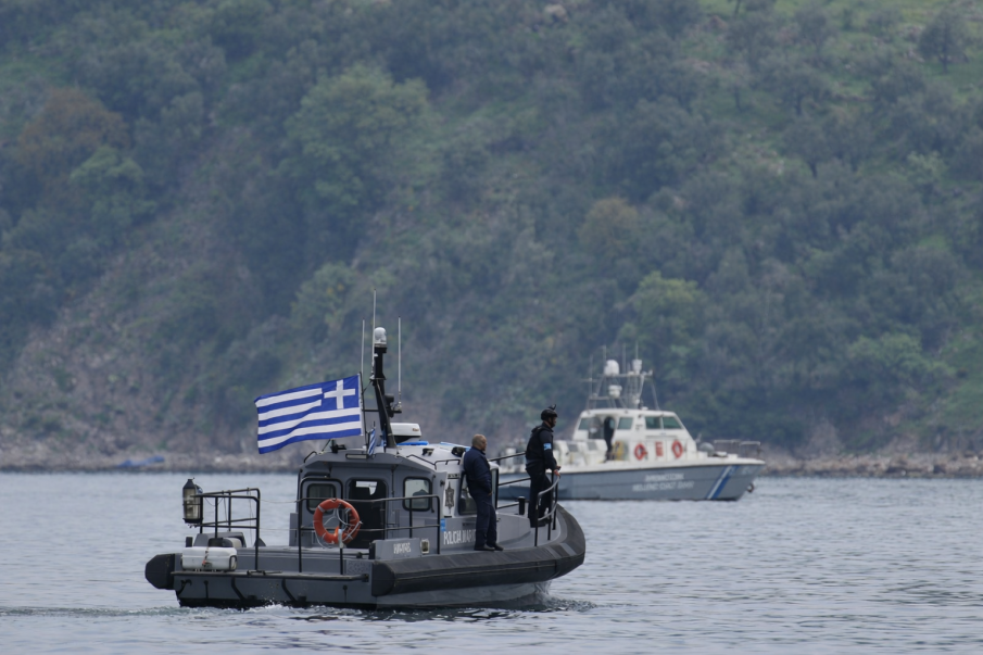 Гръцката брегова охрана спаси 38 нелегални мигранти