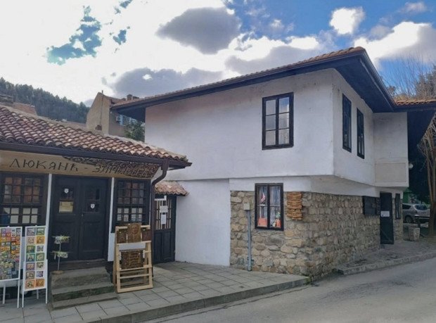 ЗА БЛАГОВЕЩЕНИЕ: Отваря занаятчийски базар в Кюстендил