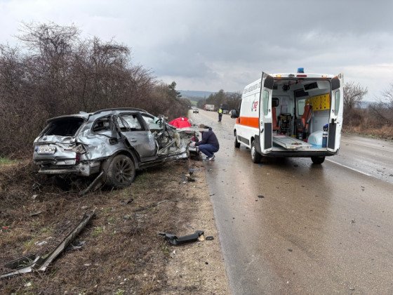 КЪРВАВ КУРБАН: Млад врачанин загина след зверски удар на Отсечката на смъртта на Е-79 (СНИМКИ)