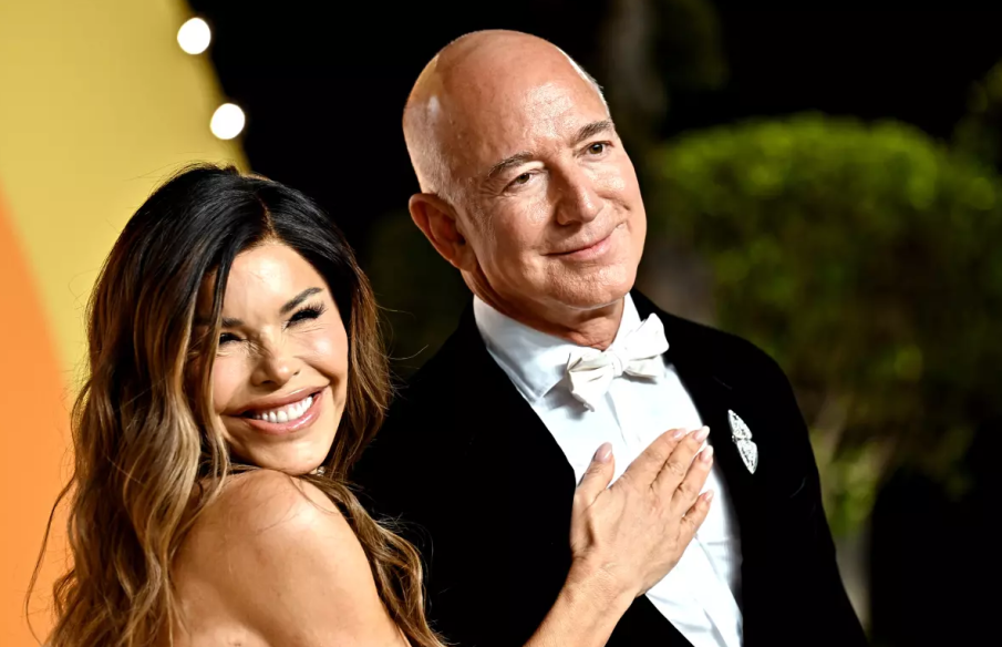 ГОДИНА СЛЕД БРАКА: Идилията между Джеф Безос и Лорън Санчес приключи