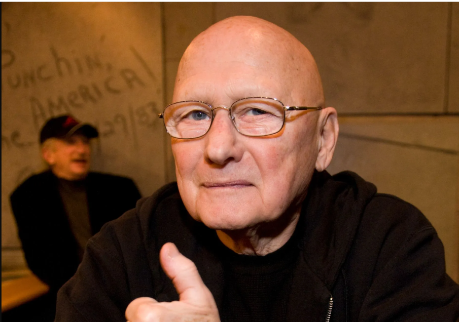 Почина актьорът Джеймс Толкан, известен с ролите си в Топ Гън и Завръщане в бъдещето