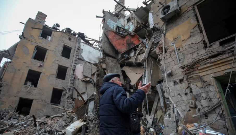 Руска бомбардировка уби трима души, сред които 13-годишно момче, в украинския град Краматорск