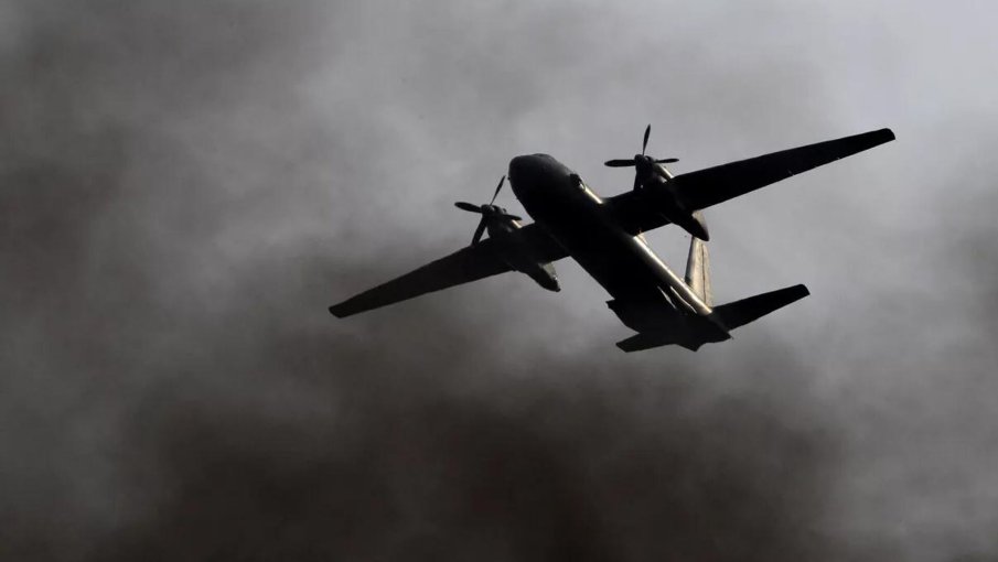 КАТО НА КИНО! Самолет лети 13 часа с труп на борда