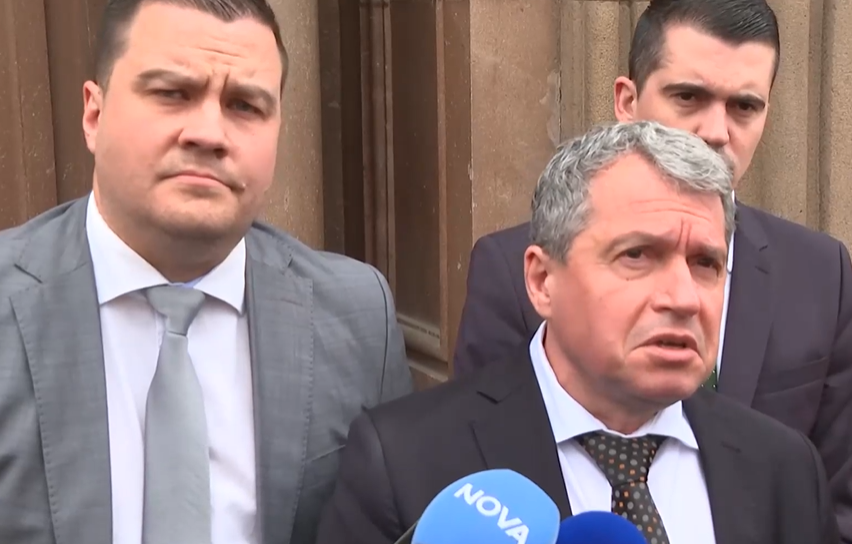 „Има такъв народ“: Поискахме Йотова да свика КСНС, но тя отказа