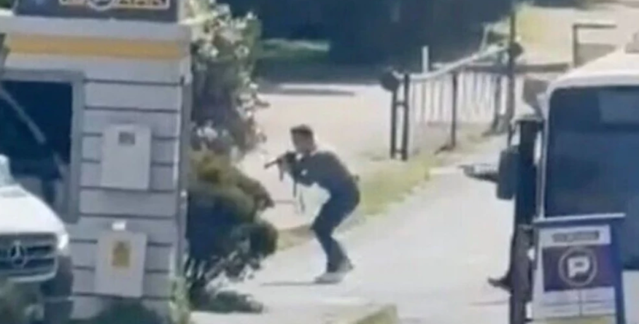 Кървава престрелка край Израелското консулство в Истанбул, има жертви (ВИДЕО)