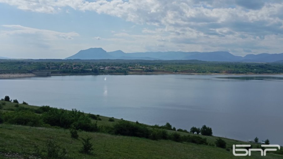 С близо метър се повиши нивото на язовир Огоста край Монтана