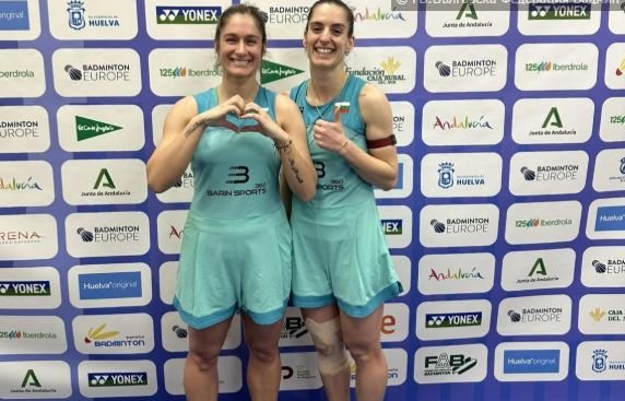 Стефани Стоева и Габриела Стоева са европейски шампионки по бадминтон