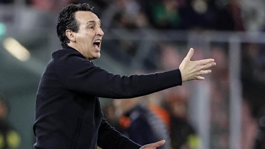 Вила вижда полуфиналите, Болоня гони сензация