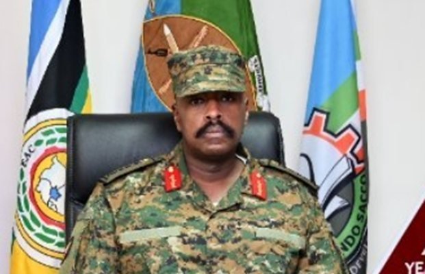 Африкански генерал поиска от Анкара милиард долара и най-красивата туркиня