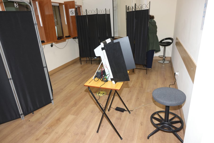 Драмите с машините продължават в цялата страна