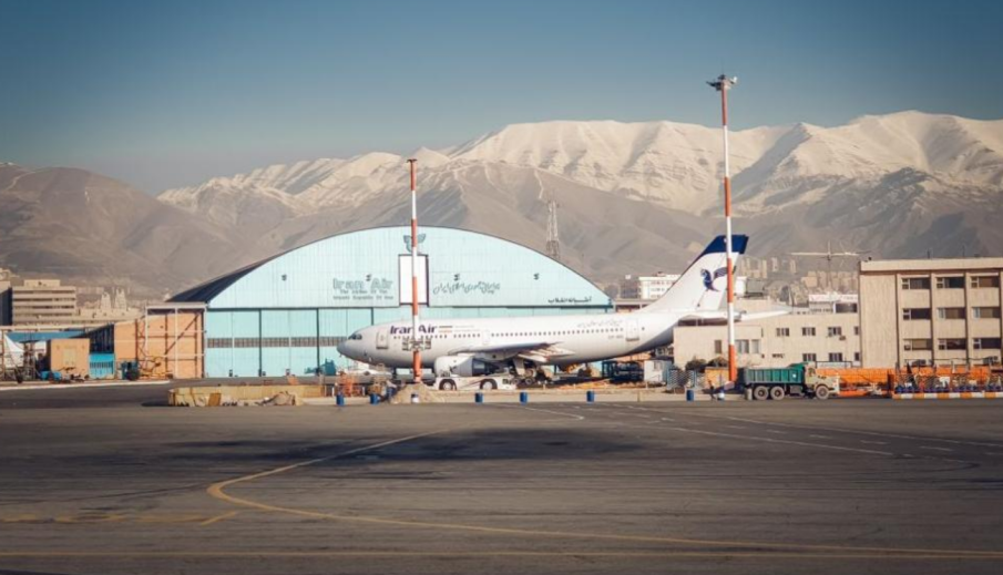 Иран възобновява международни полети от летище Машхад