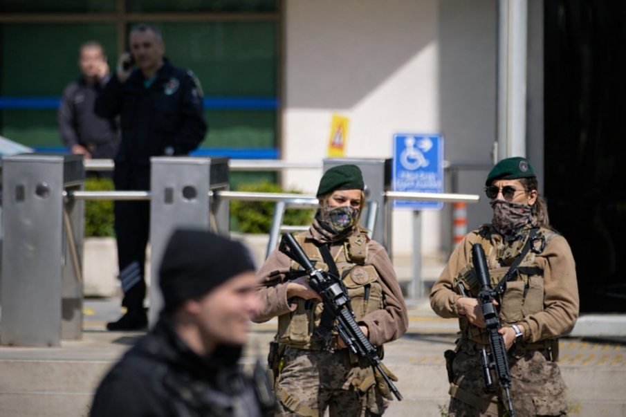 Турция арестува 90 души по подозрение за връзки с Ислямска държава